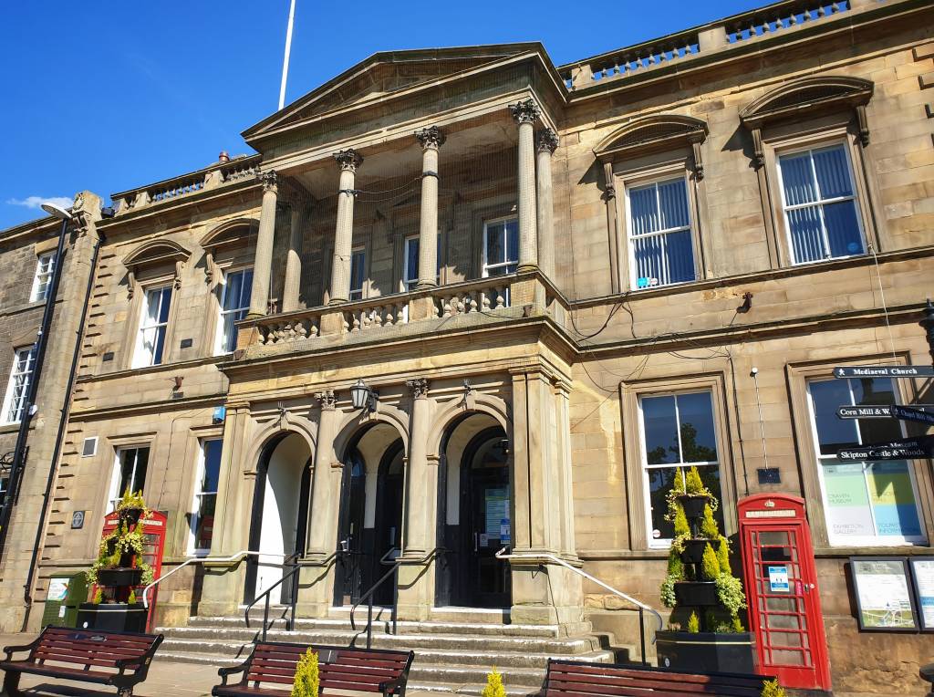 Spring_2020_01 Front of Skipton Town Hall
